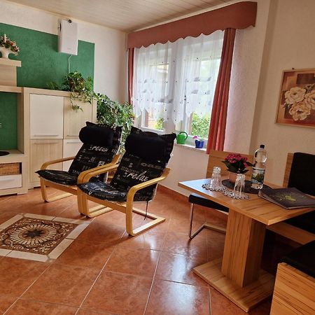 Ferienwohnung Am Oepitzer Berg Pößneck Extérieur photo