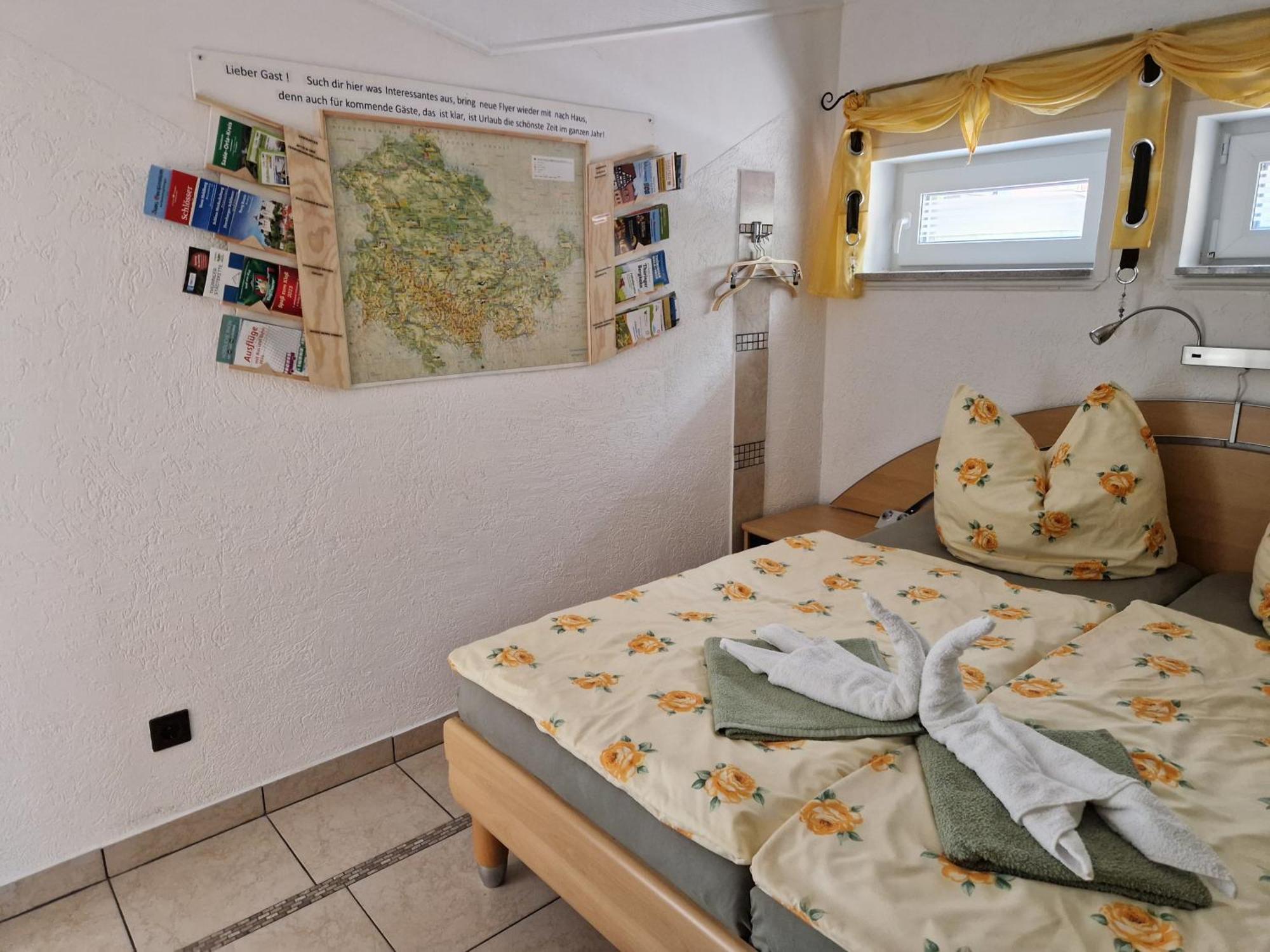 Ferienwohnung Am Oepitzer Berg Pößneck Extérieur photo